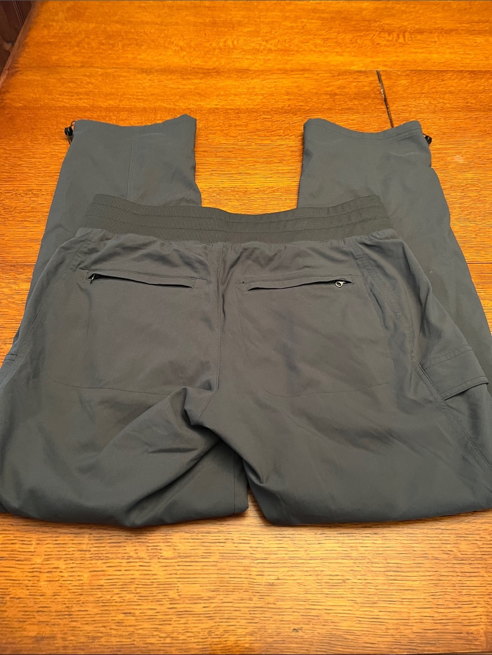 TITLE NINE Emerald Green Recycled Clamber 2.0 Hiking Pants, size 10 - EUC - Picture 3 of 7